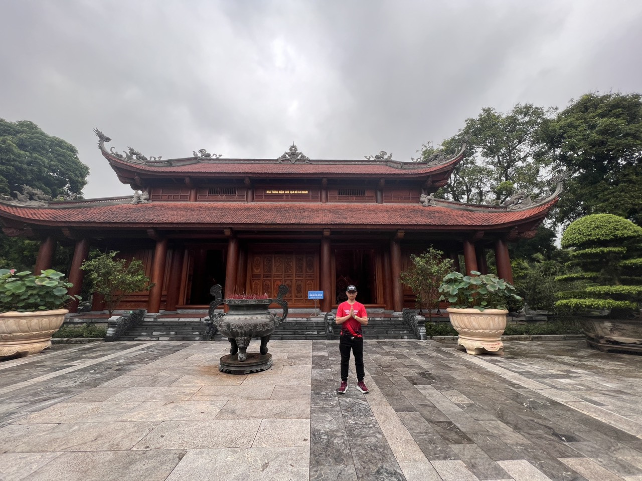 Kết cấu gỗ lim xanh trong công trình nhà cổ truyền