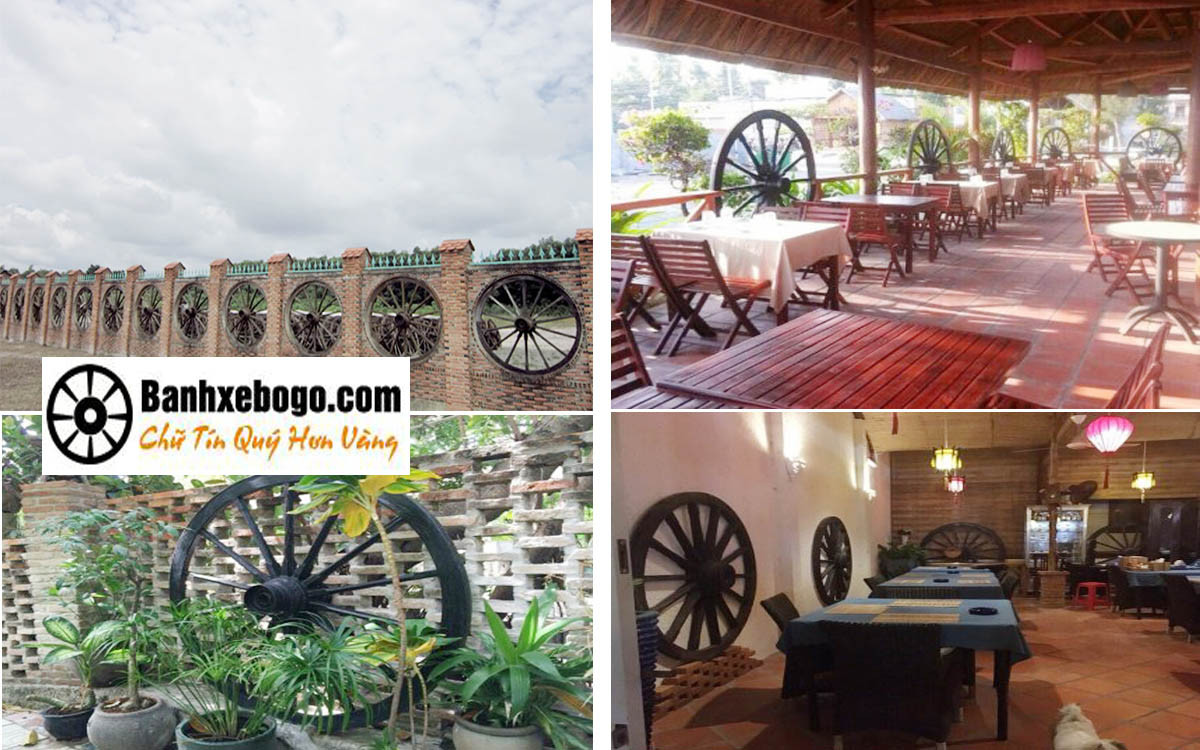 Hàng rào trang trí kết hợp bánh xe bò gỗ